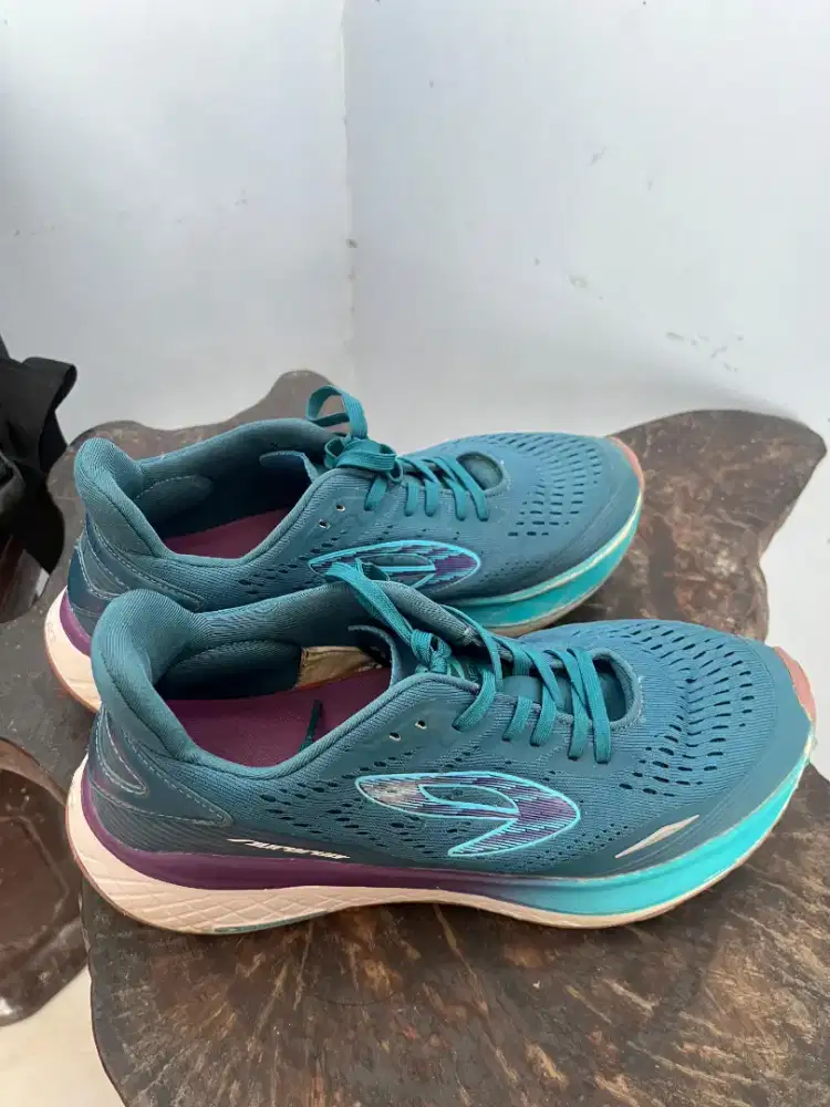 Prelov 919 Aurorun Warna Navy