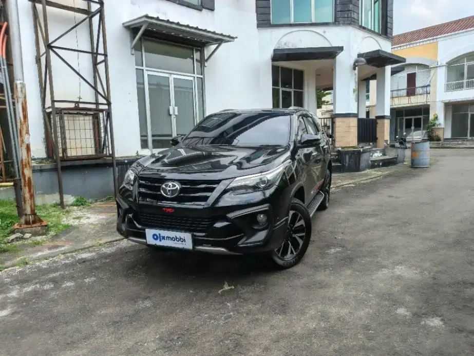 Pajak Panjang - TOYOTA FORTUNER 2.4 VRZ TRD SOLAR A/T 2018 HITAM