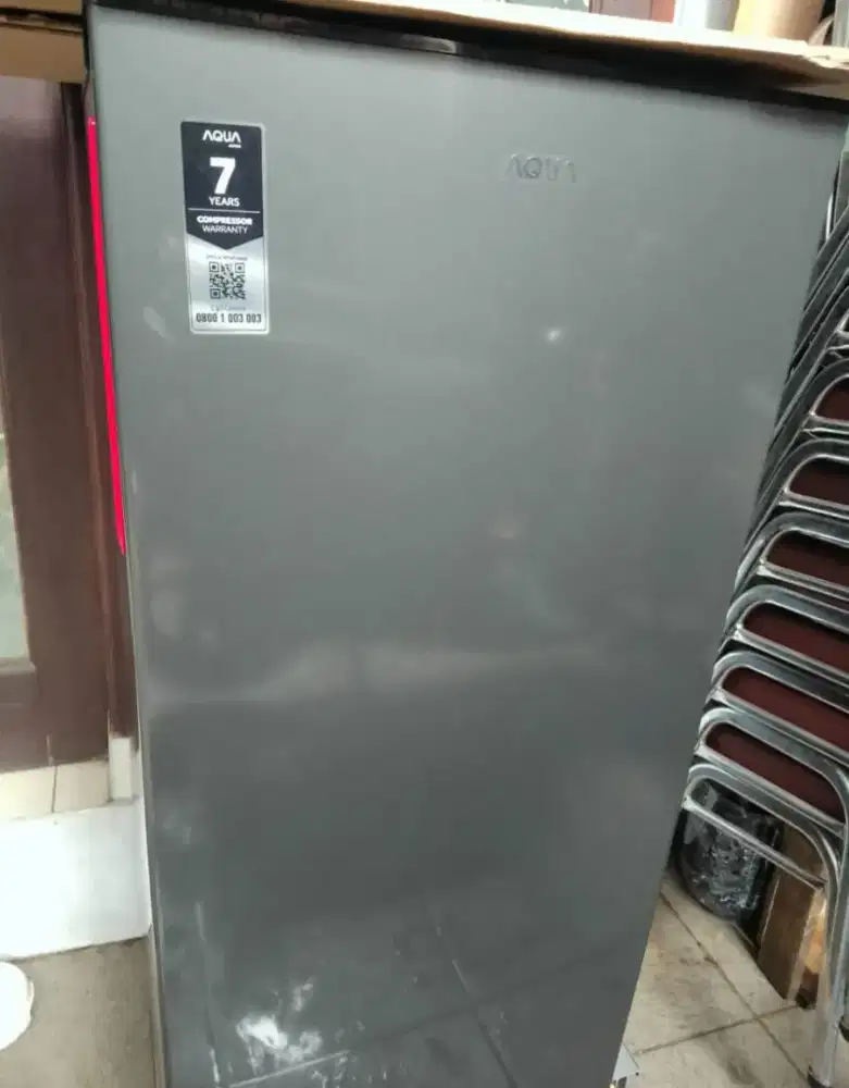 Kulkas Merk Aqua 1 Pintu Like New D191