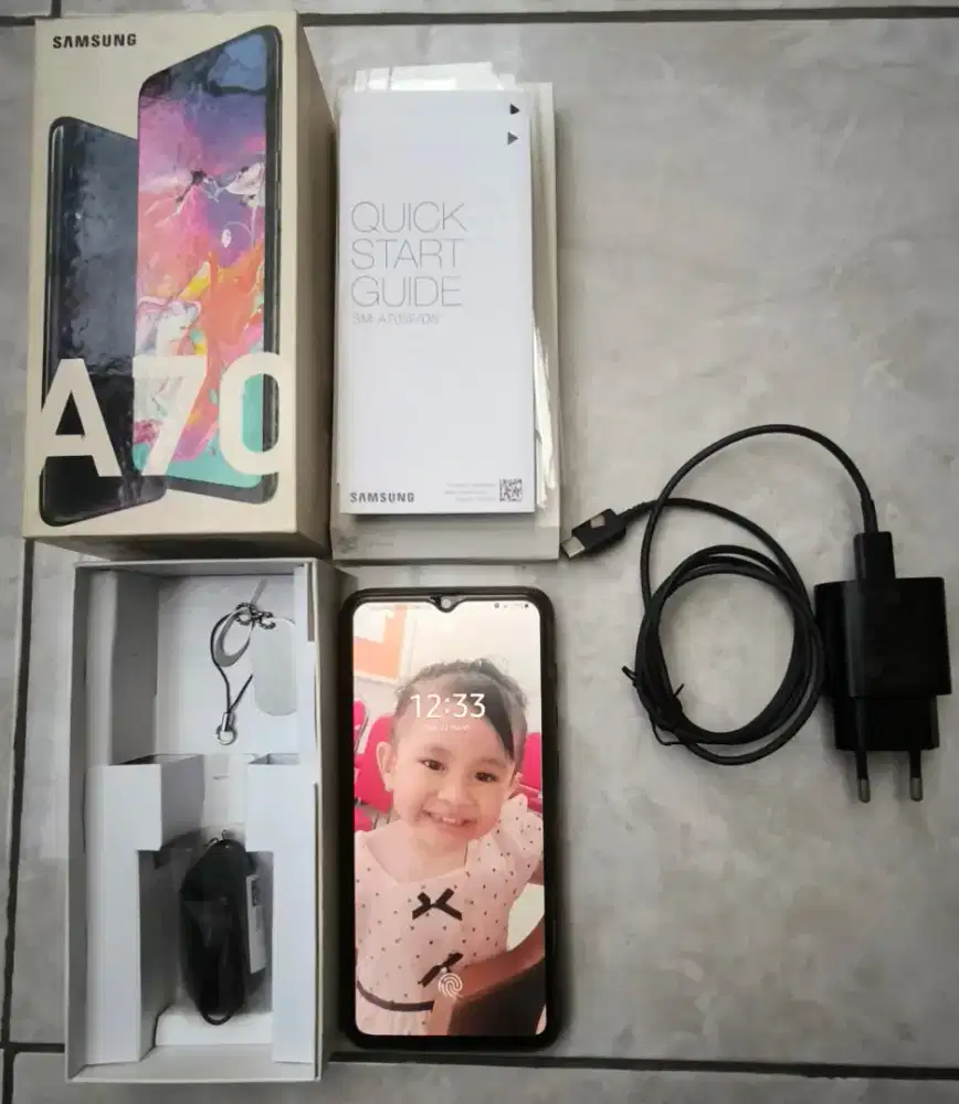 Samsung A70 6/128GB.