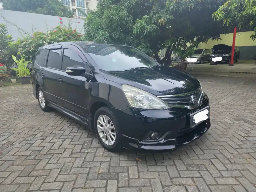 Dijual Nissan Grand Livina XV AT 2015 tgn1 record