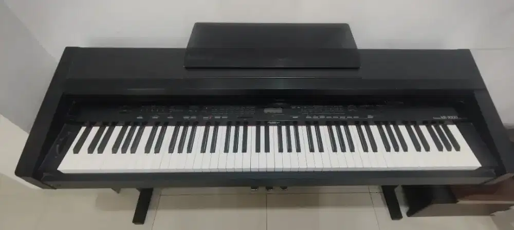 Piano Elektrik Roland KR 3000