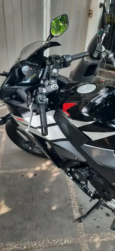 Honda CBR150 2015