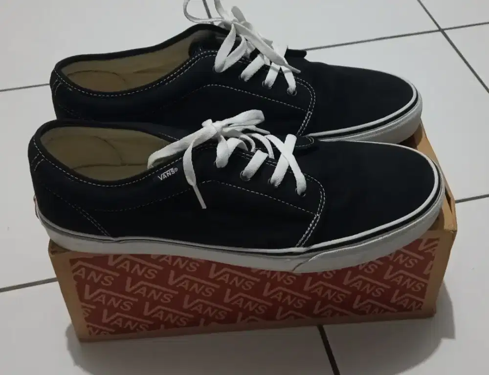 sepatu Vans preloved
