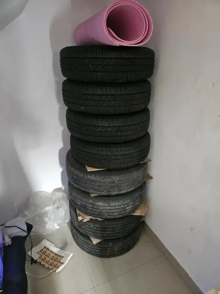 Velg Yaris Bakpao Original dan Ban Turanza