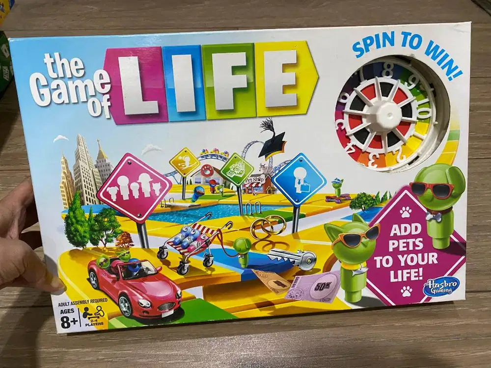 Hasbro The Game of Life Board Game Original
