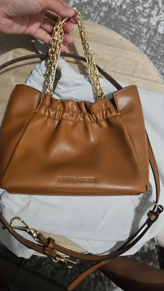 Tas Charles n keith mini