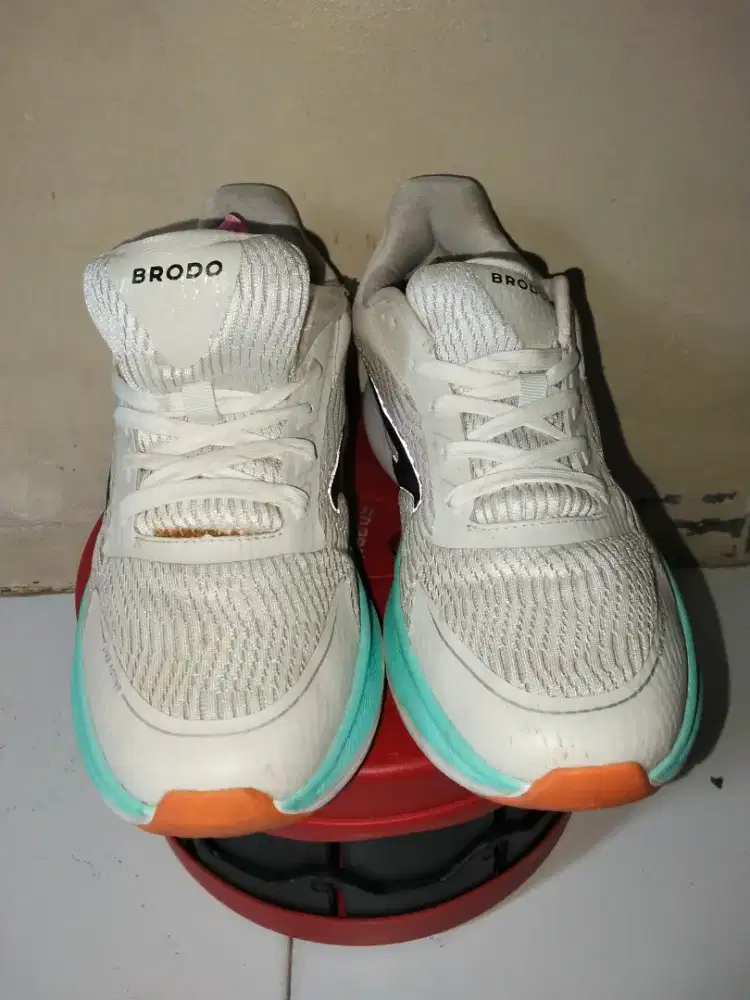 Sepatu BRODO uk42