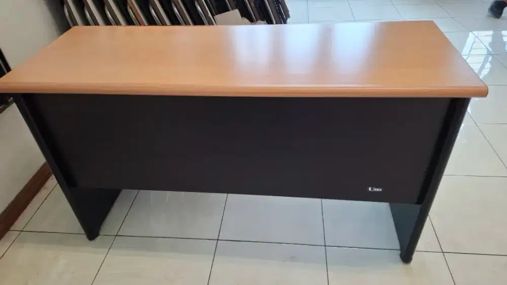 Meja Kantor / Meja Kerja UNO 120 x 45 x 70