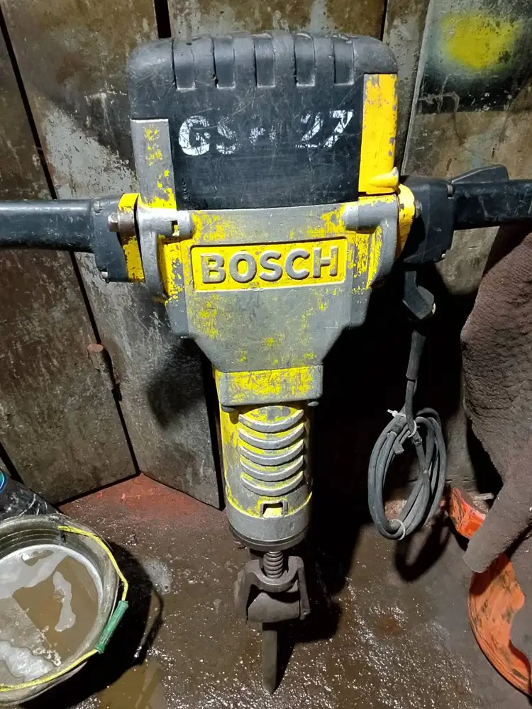 jack hammer bosch GSH 27