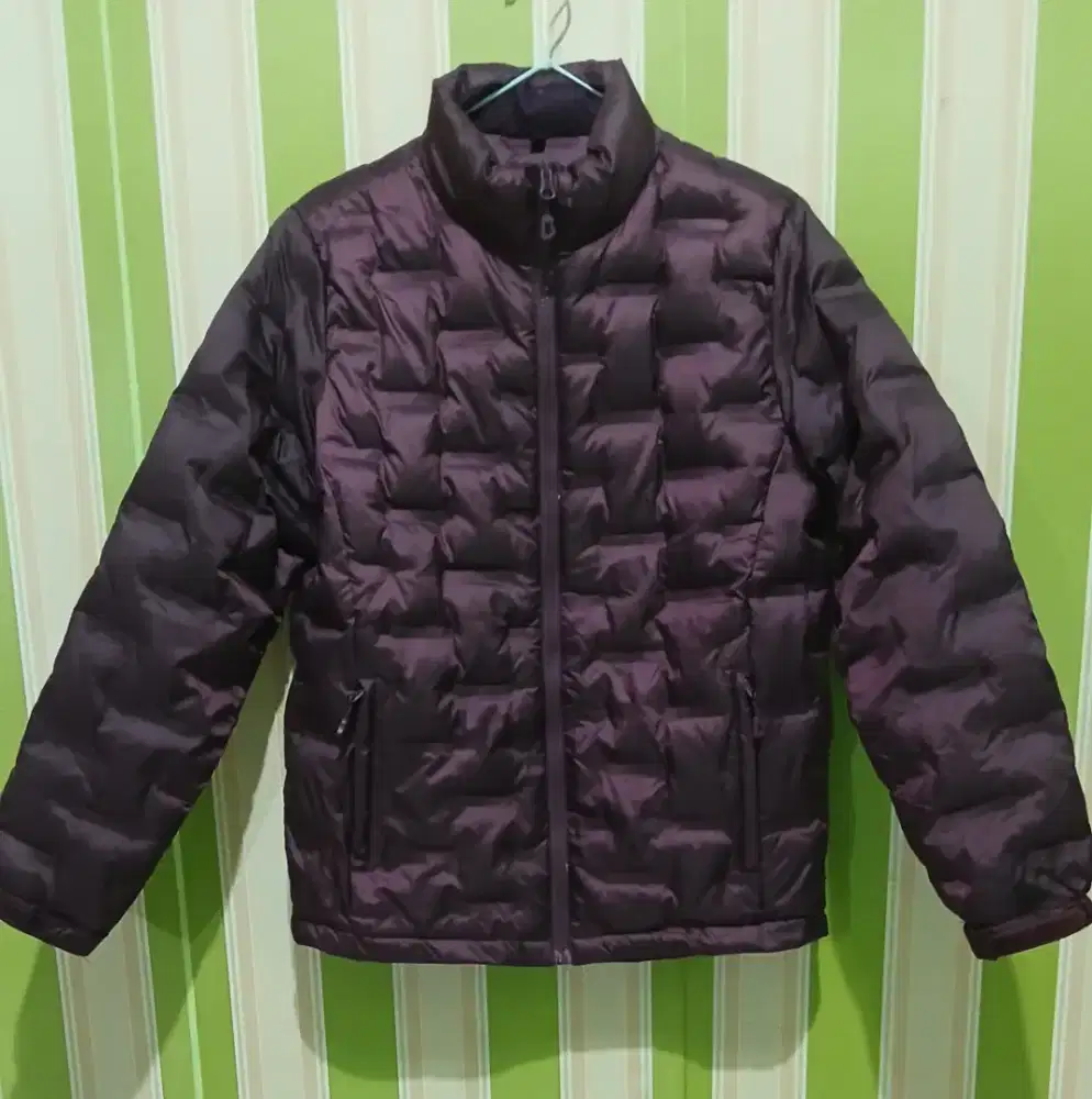 Dijual jaket tebal warna ungu tua