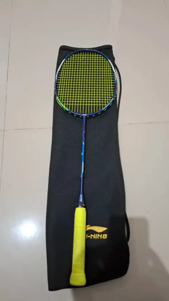 Jual raket Lining