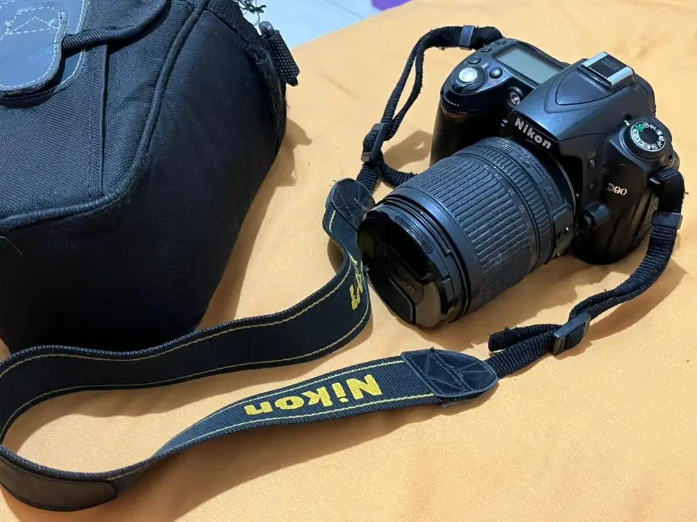 Kamera Nikon D90