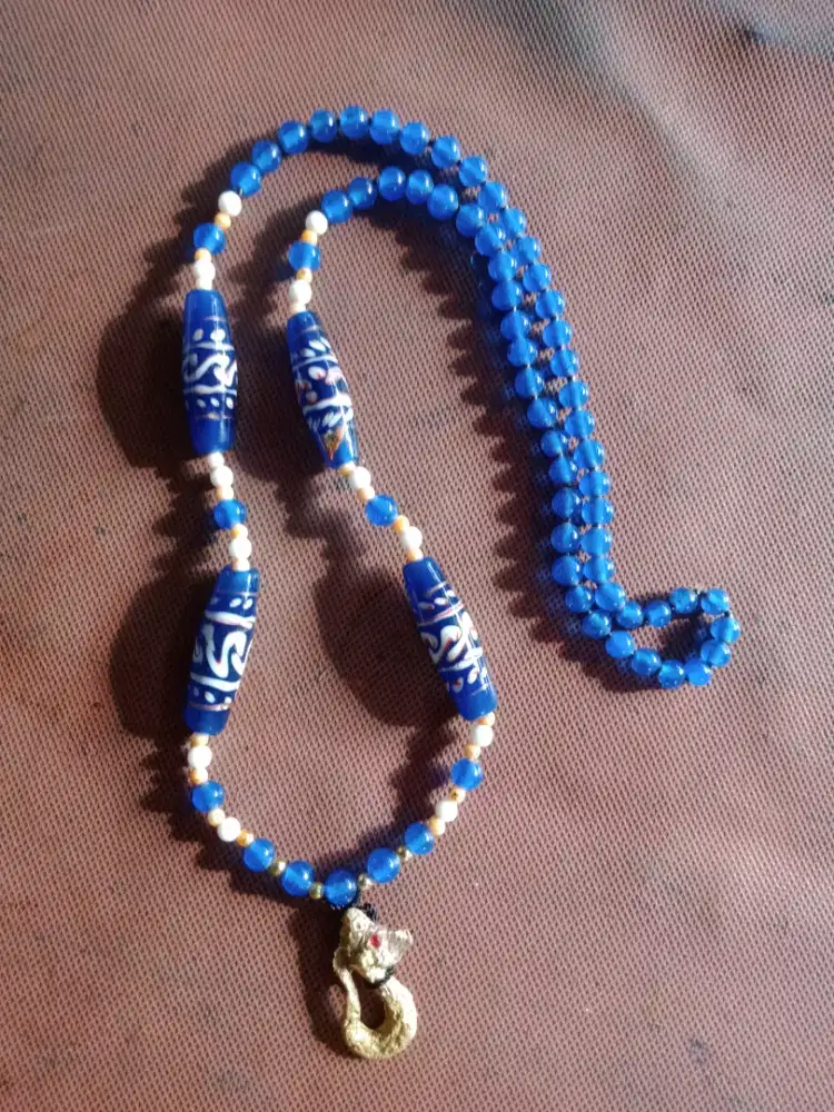 Kalung batu larva dan gandul naga  raja