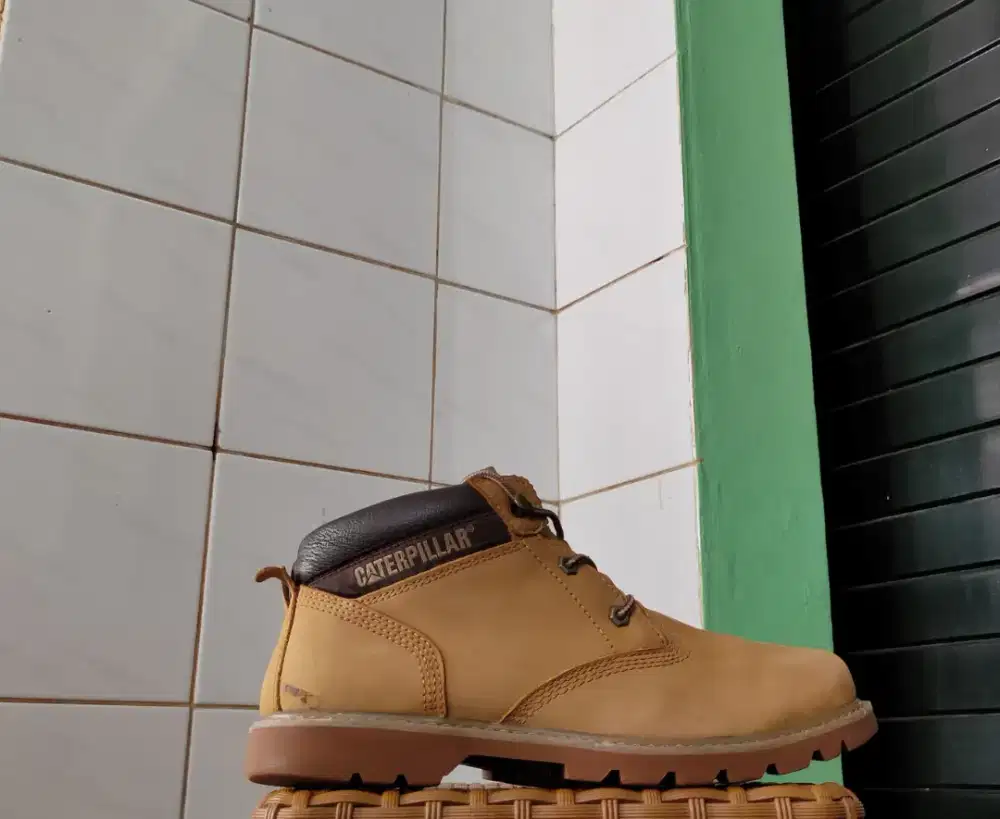 Caterpillar size 43 original