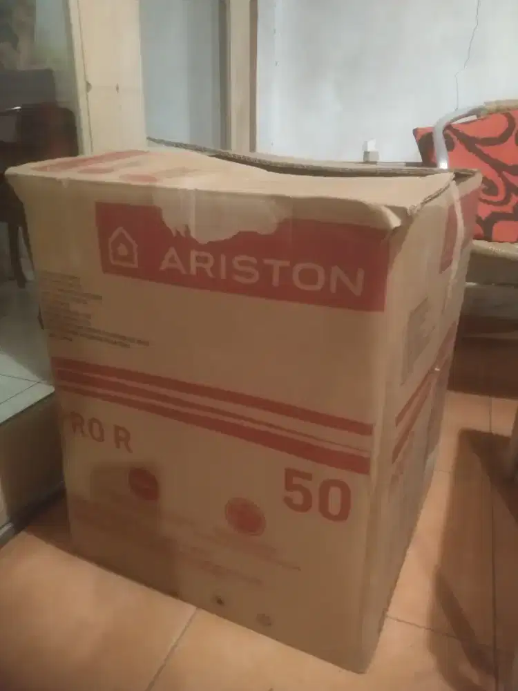 Ariston Pemanas Air