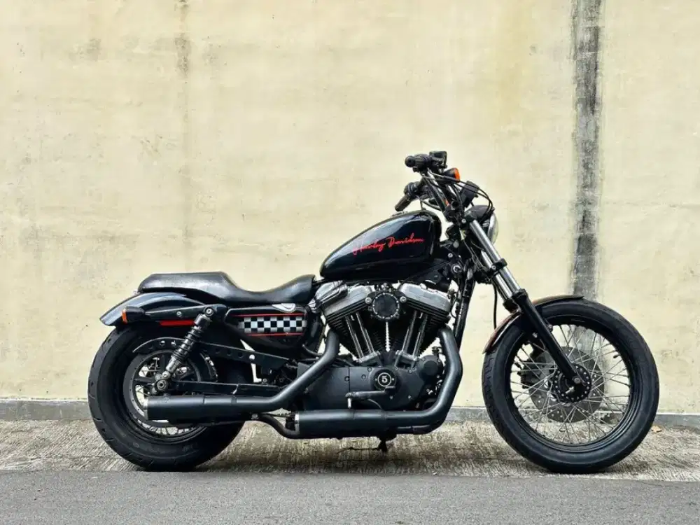 Harley davidson XL1200N 2012