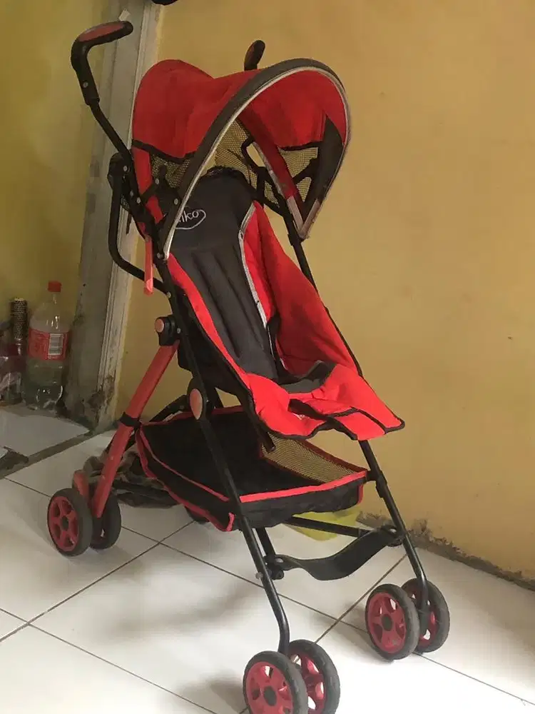 Stroler Pliko merah