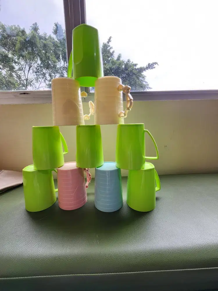 Gelas Plastik (bekas)