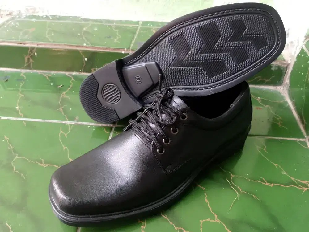 Pantofel Tali Kulit Sapi