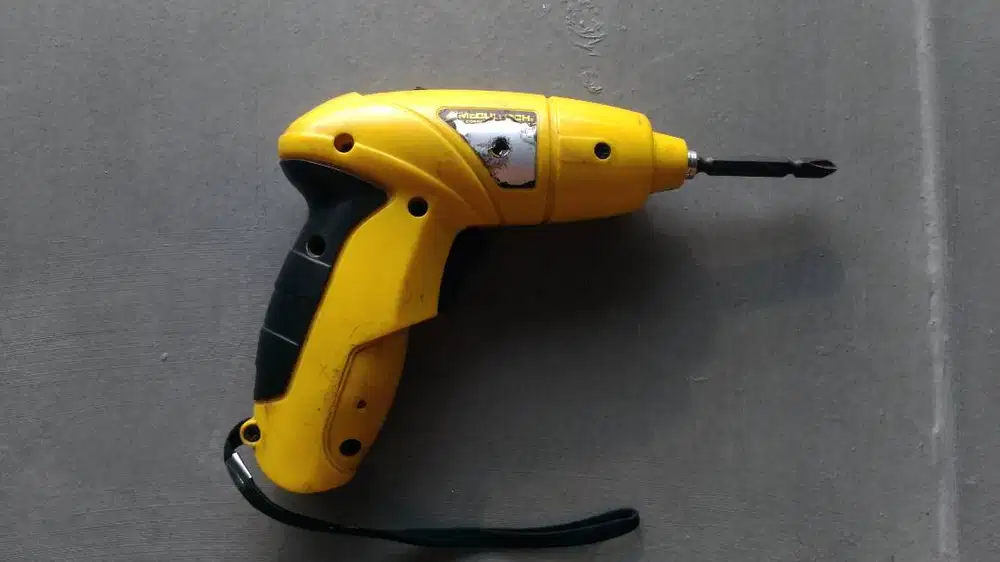 Obeng Elektrik Cordless Screwdriver McCulloch