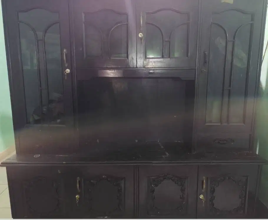 Dijual Bufet / Lemari Kayu – Harga Murah