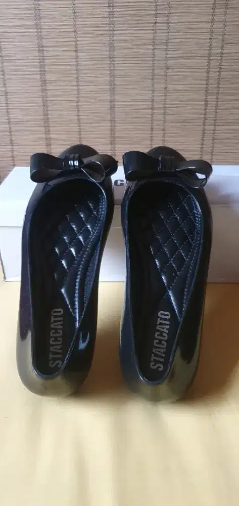 Di Jual Sepatu STACCATO size 37