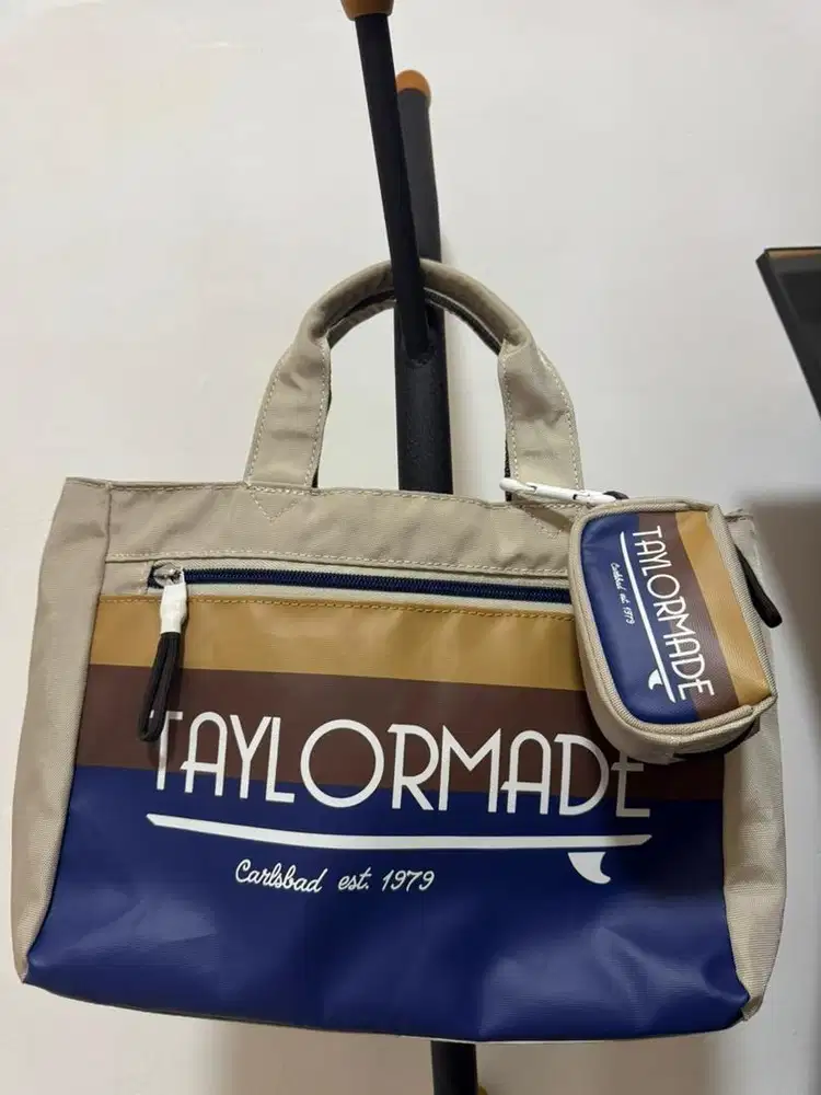 Tas golf wanita taylormade