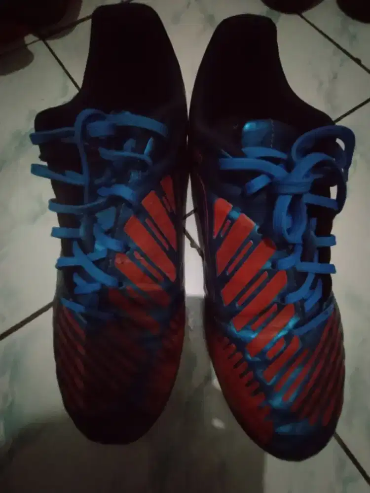 Sepatu futsal Adidas predator size 44