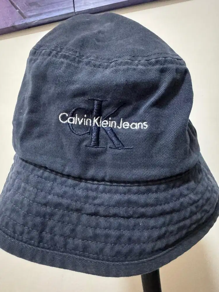 Topi pria calvin klein original