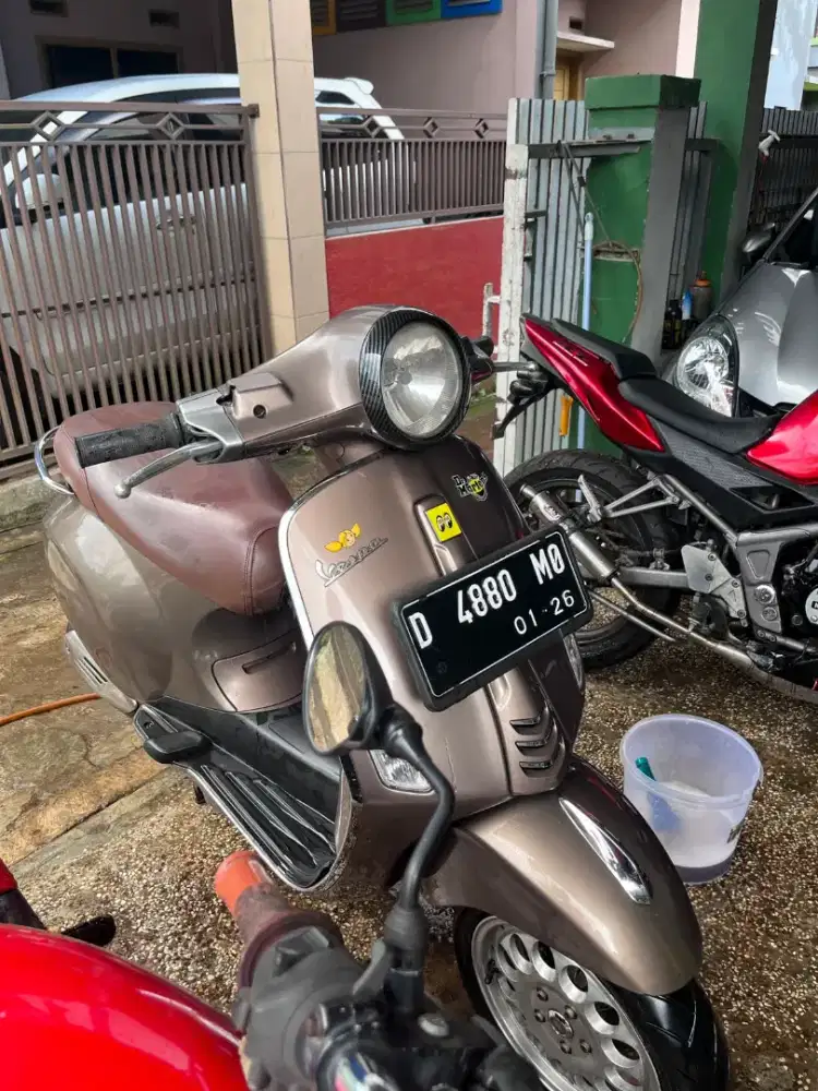 Dijual Vespa Primavera 3V 2014 Upsize 12