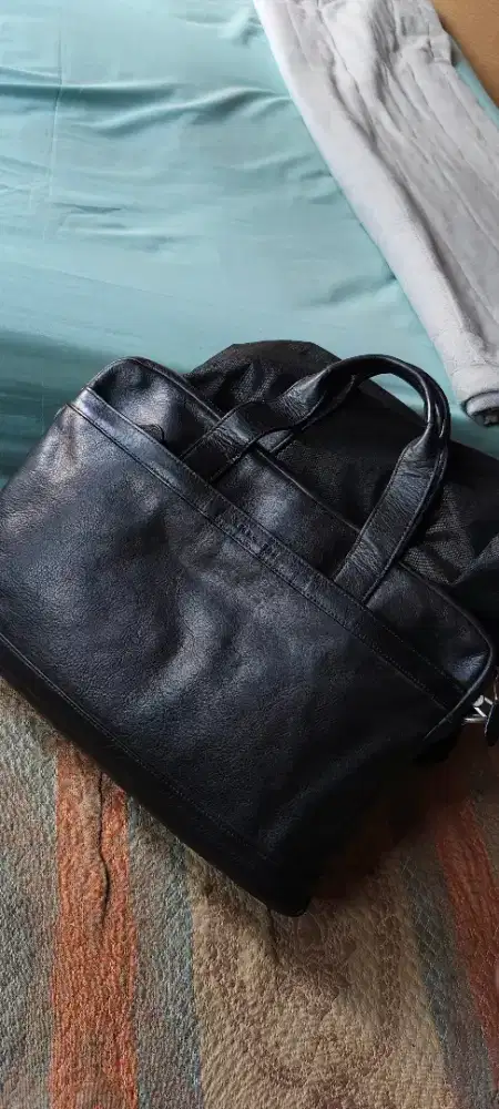 Tas coach hitam full kulit