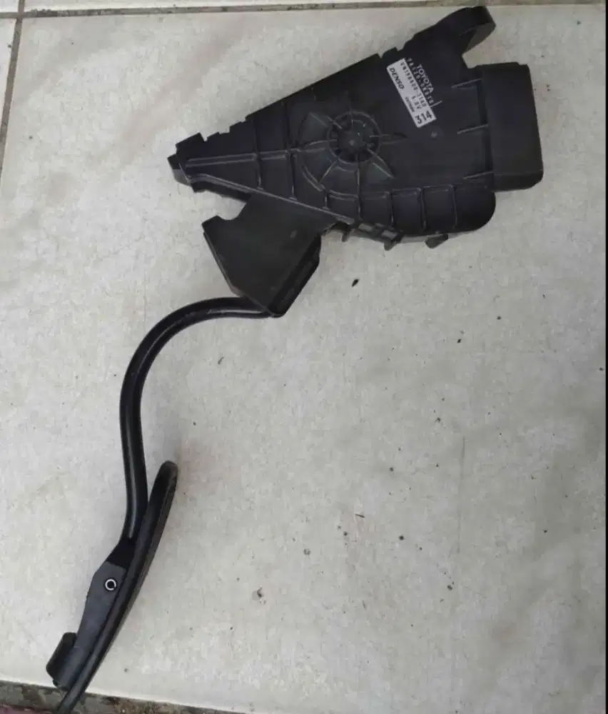 Sensor Gas/Accelerator Innova-Fortuner-Hilux