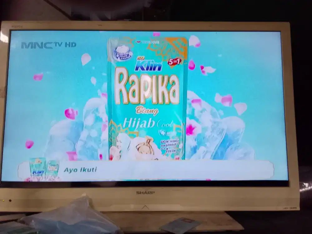 Tv sharp putih 32 in plus stb digital