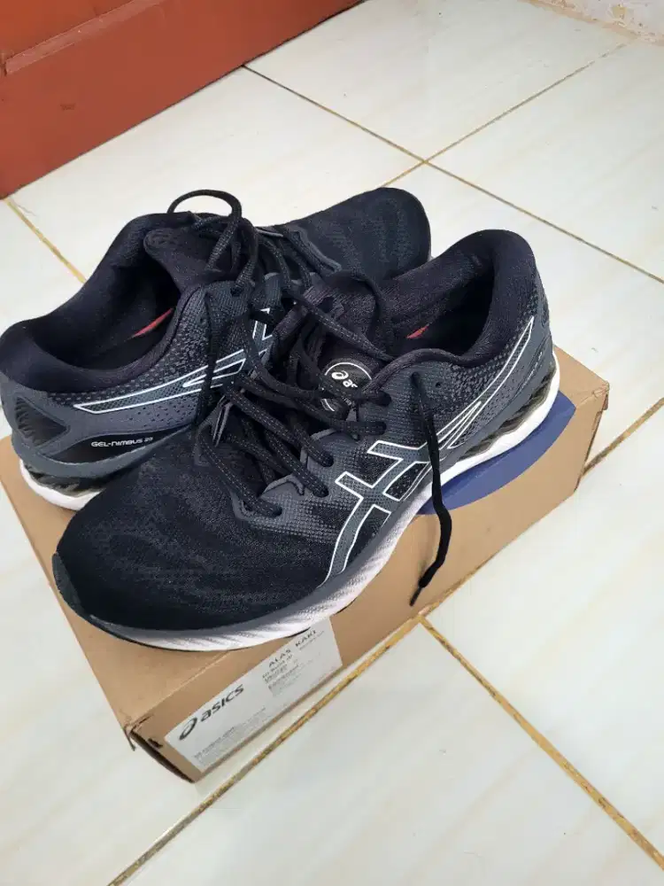 Sepatu asics gel nimbus 23 black