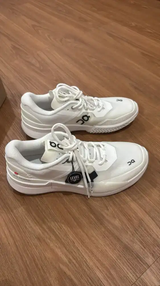 ON CLOUD ROGER PRO 2