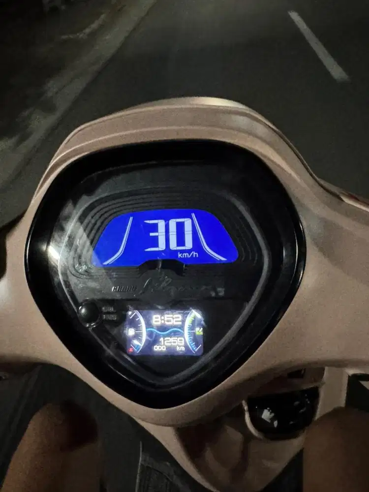 YAMAHA GRAND FILANO PINK