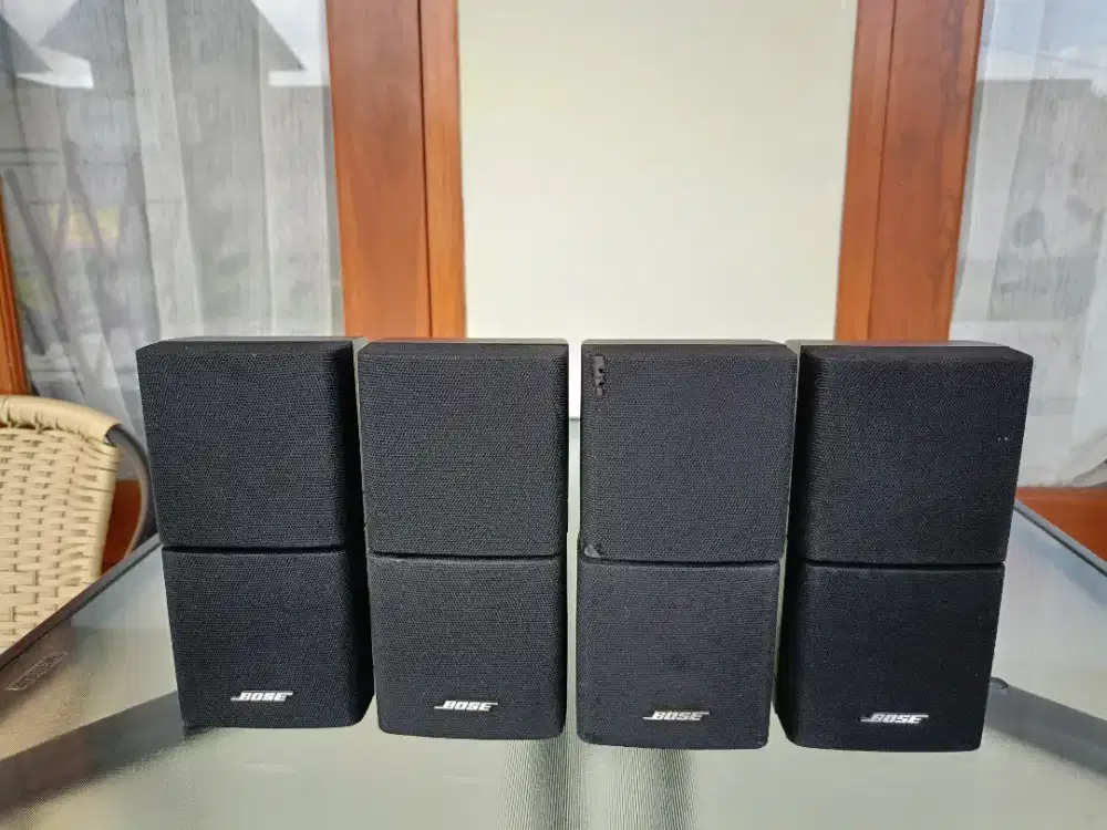 Satelit Bose tipe AM black