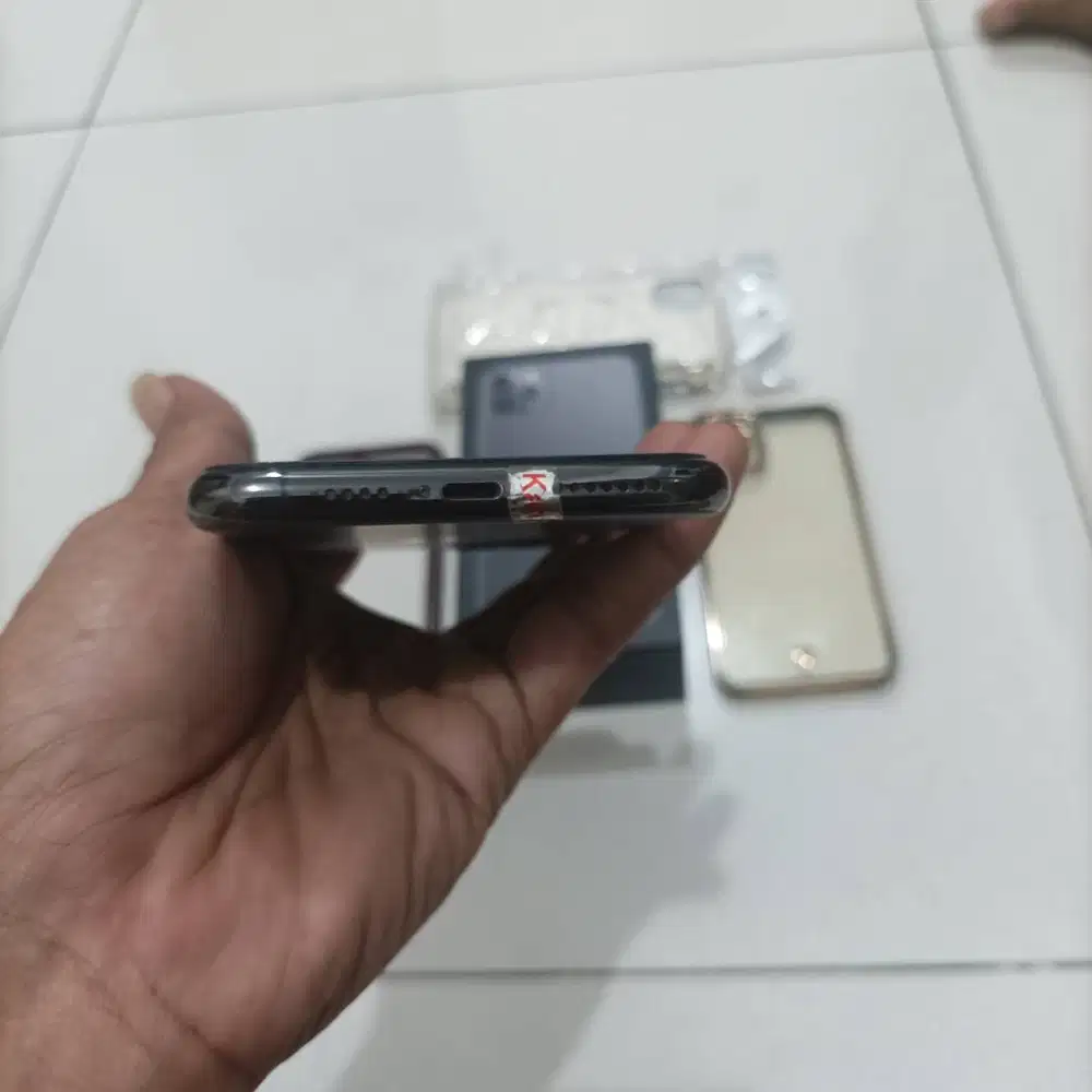 Jual i phone 11 pro max 256 GB