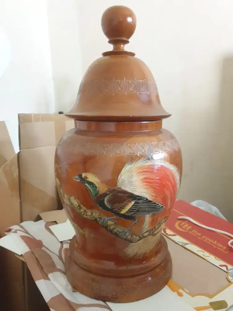 Guci kayu lukisan burung / tempat serbaguna