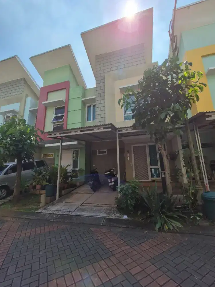Rumah di cluster arcadia village  semifurnish