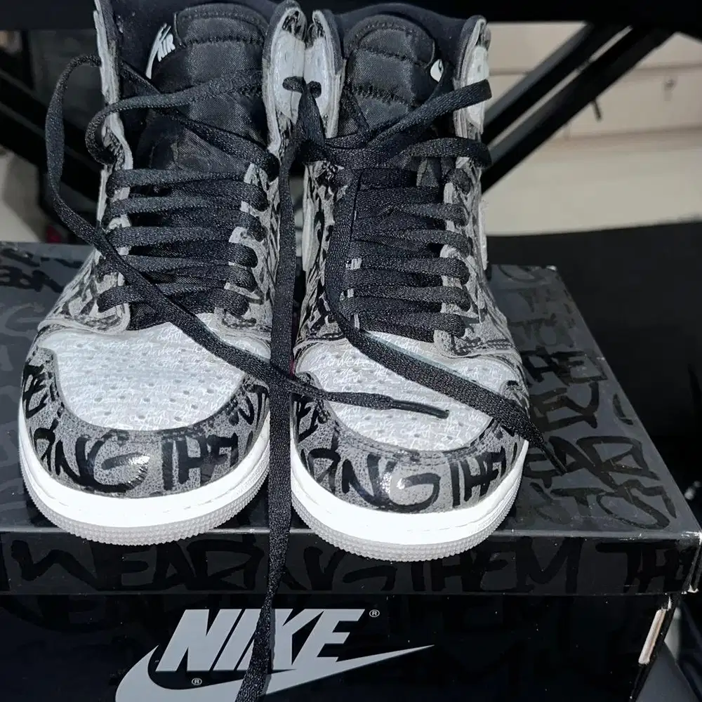 Air Jordan 1 Retro High OG Rebellionaire