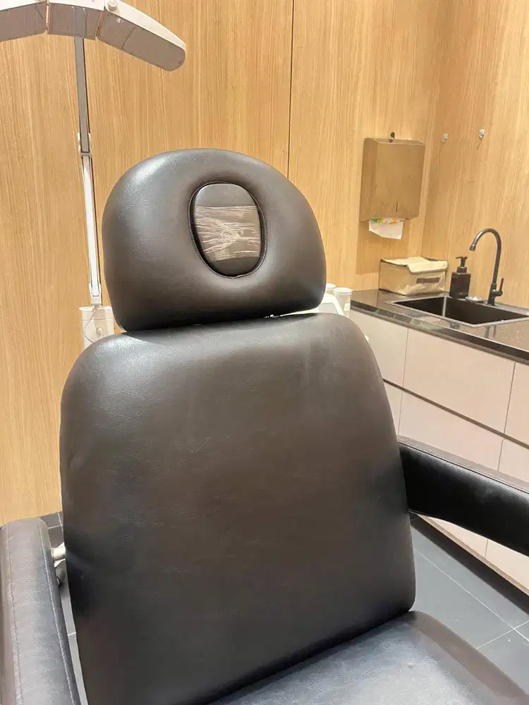 JUAL CEPAT!! Barang Ready !! Bed Electric untuk SALON/DENTAL Bagus