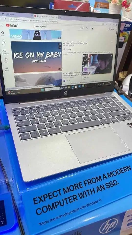 Laptop HP em0018/19AU AMD Ryzen 5 7530 ram 8GB SSD 512 Garansi Resmi