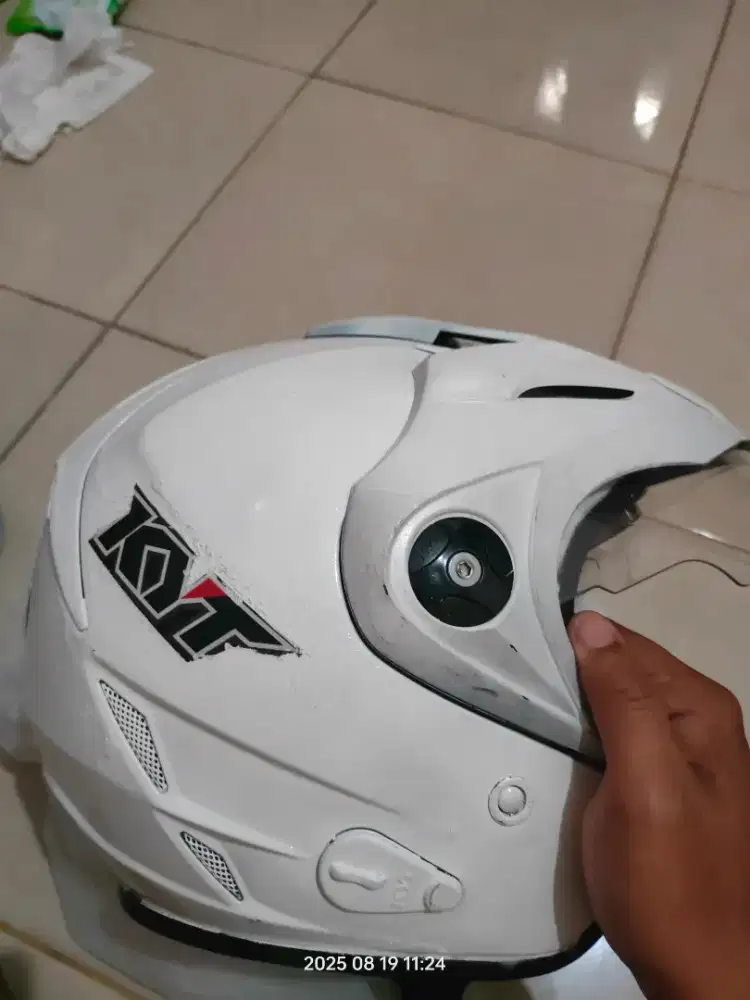 Jual helm KYT BU DV