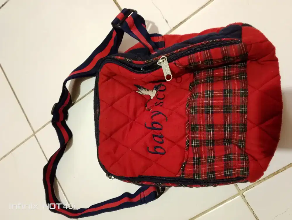 Tas perlengkapan bayi