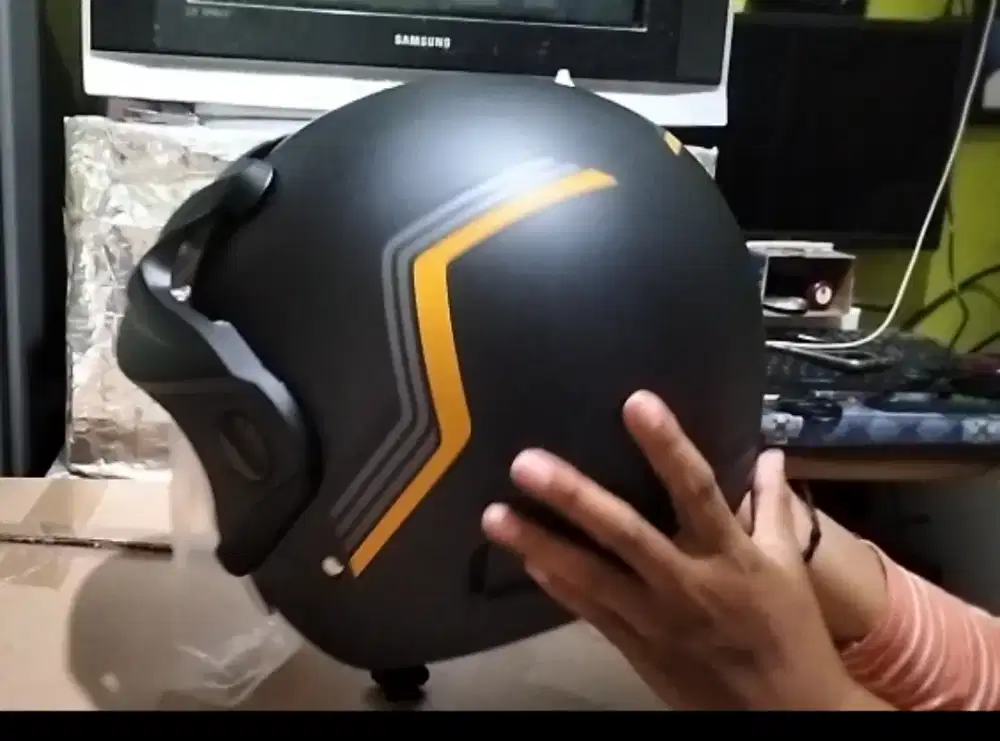 Helm ahm Honda blue v2 bawaan motor