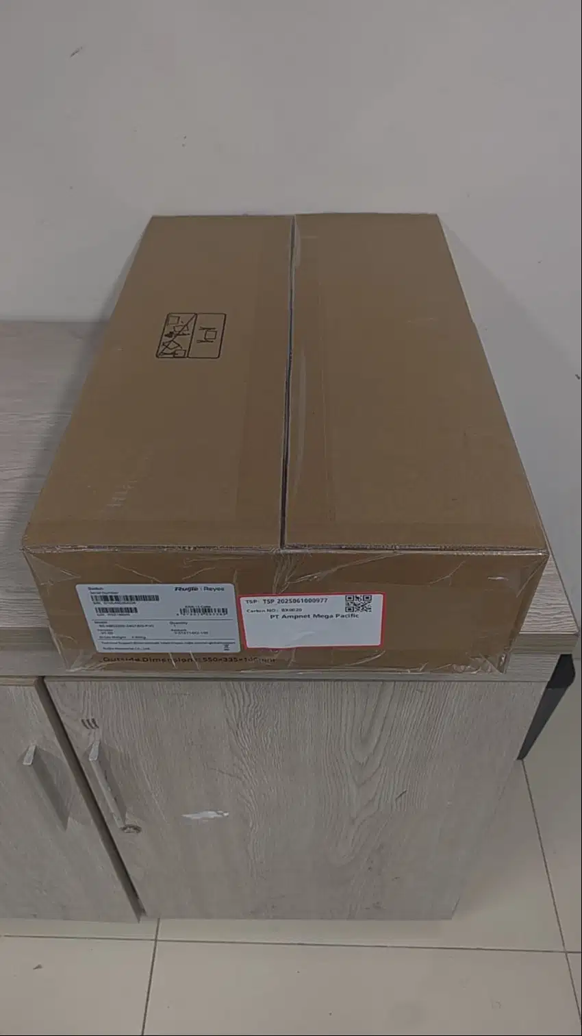Switch Ruijie RG-NBS3200-24GT4XS-P-V (New Condition BNIB)