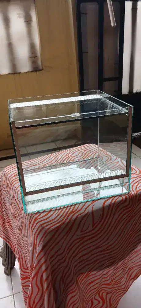 Jual aquarium reptil sliding bekas