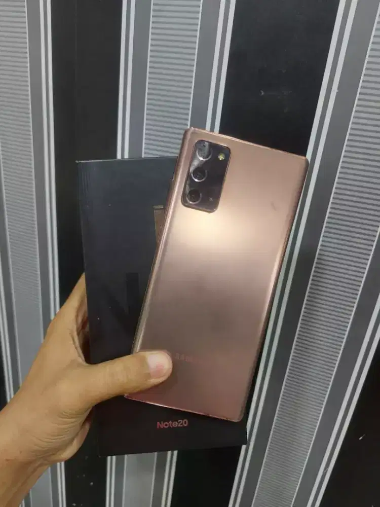 Samsung Note 20
Ram 8/256GB.
Mulus no minus fullset original